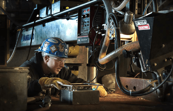 Top-News060515 Thompson Metal Fab