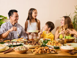 L&L Hawaiian Barbecue Opens In Vancouver Family gathers for meal